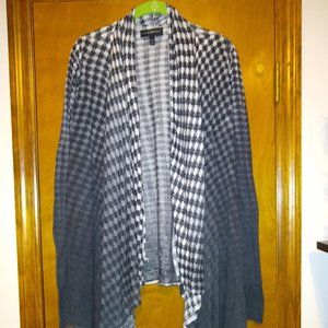 Lane Bryant Black & White Houndstooth Cardigan